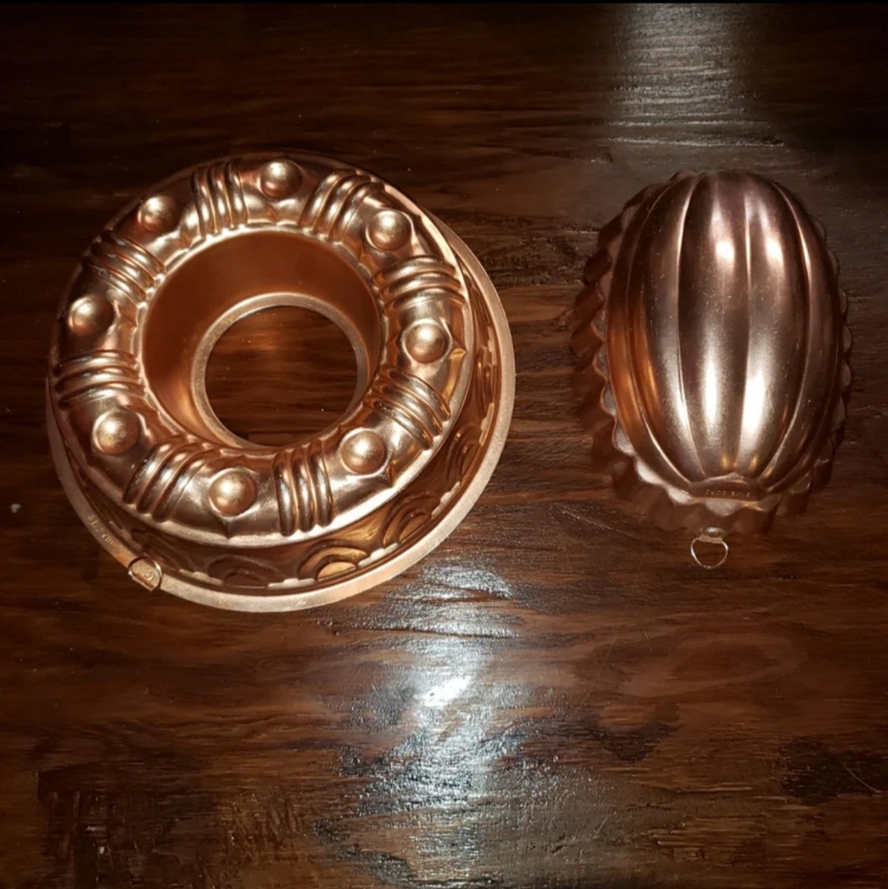 Vintage Copper Molds Set of 2